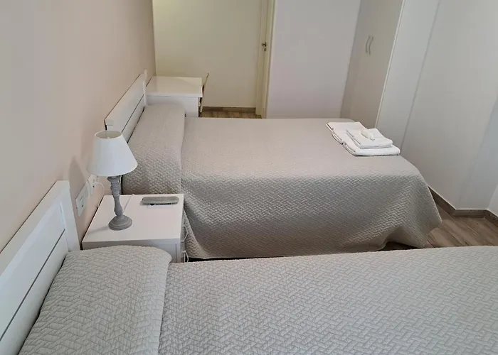 Iruna Hostal Santurtzi